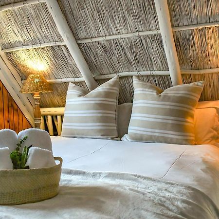 Ikhaya Lamadube Game Lodge Klipdrift Exteriör bild
