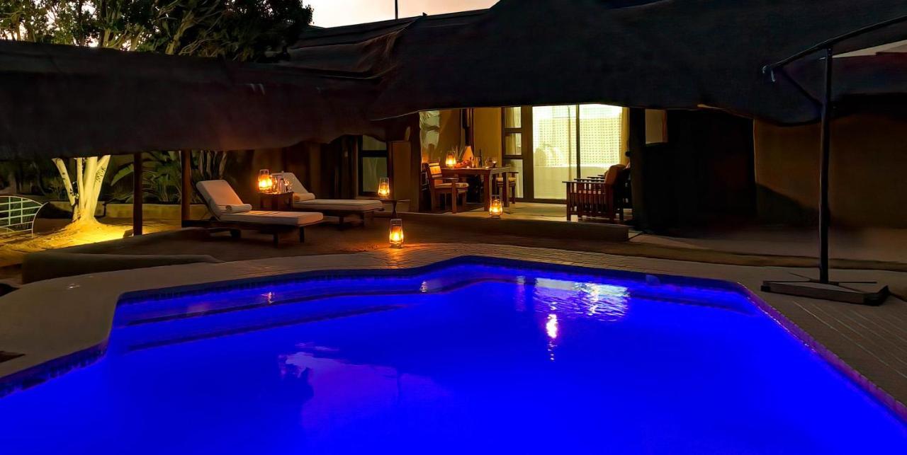 Ikhaya Lamadube Game Lodge Klipdrift Exteriör bild