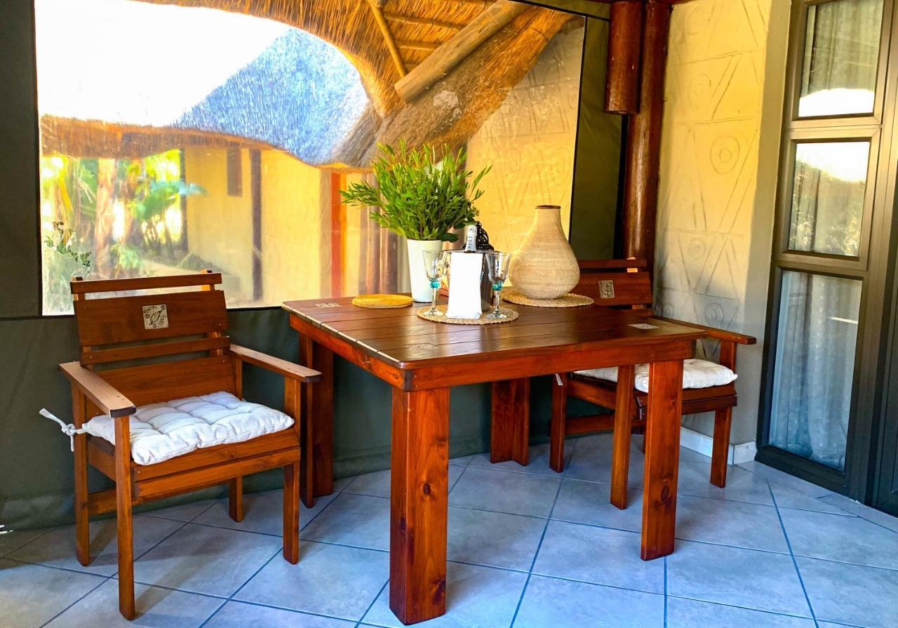 Ikhaya Lamadube Game Lodge Klipdrift Exteriör bild