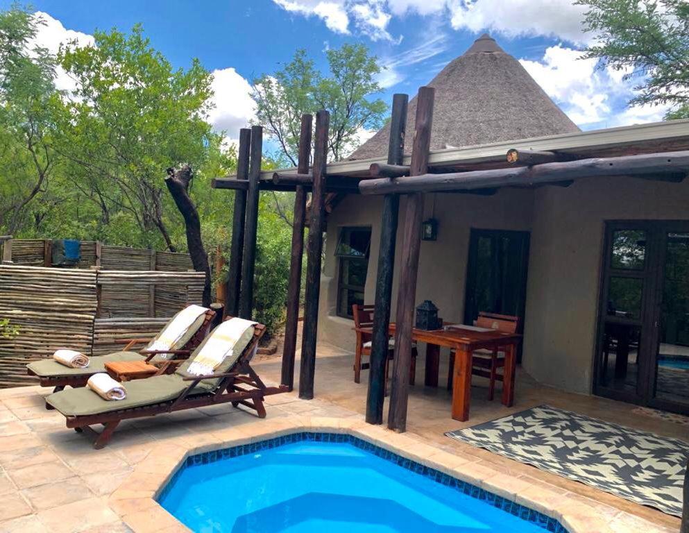 Ikhaya Lamadube Game Lodge Klipdrift Exteriör bild