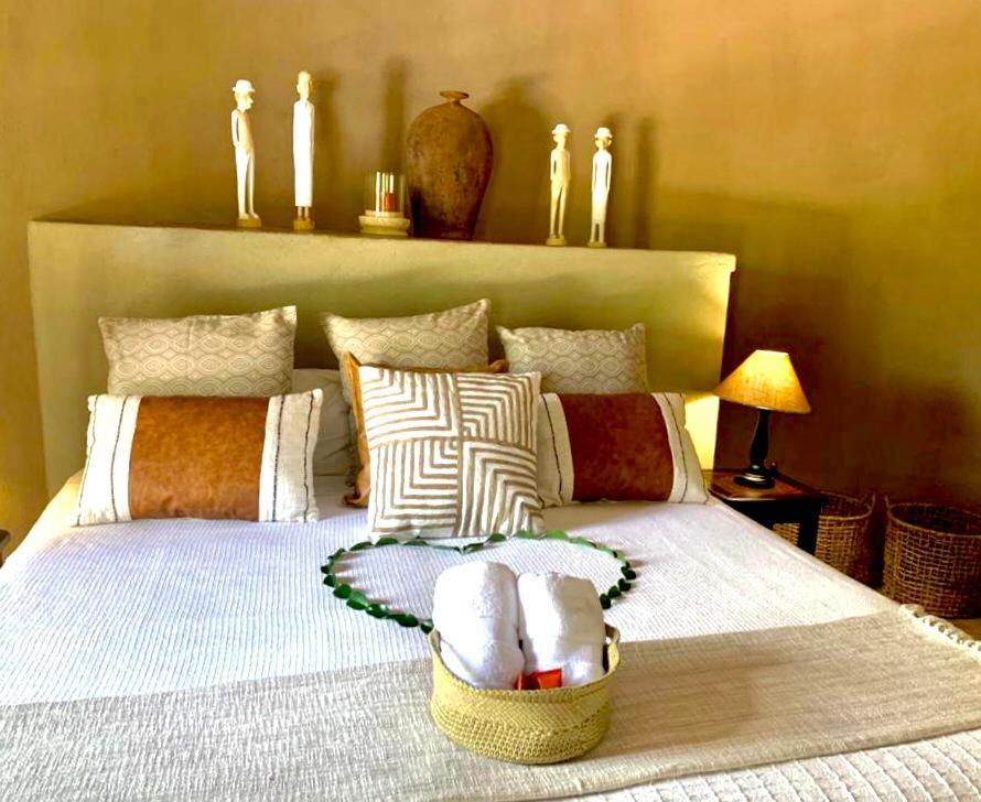 Ikhaya Lamadube Game Lodge Klipdrift Exteriör bild