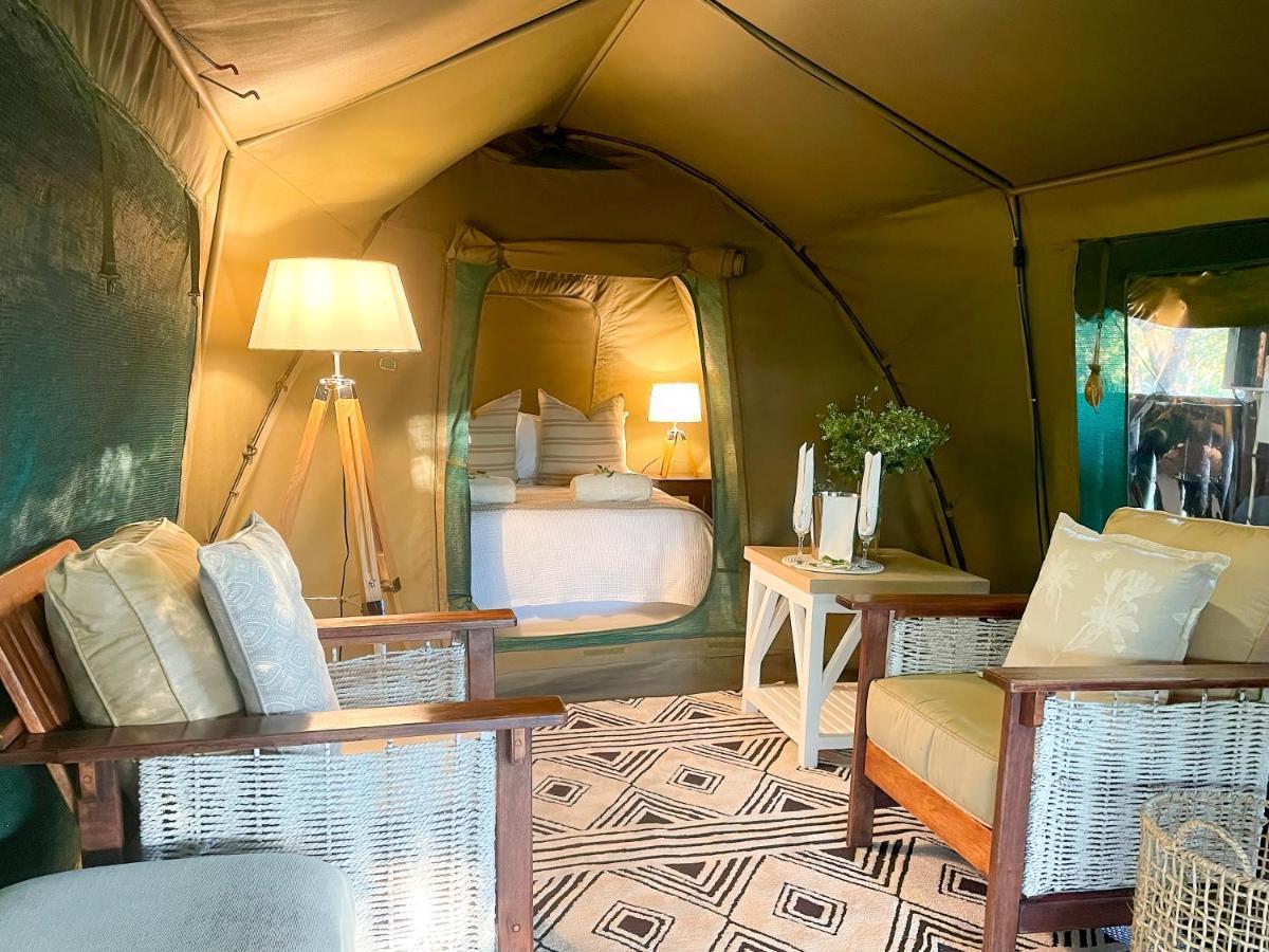 Ikhaya Lamadube Game Lodge Klipdrift Exteriör bild