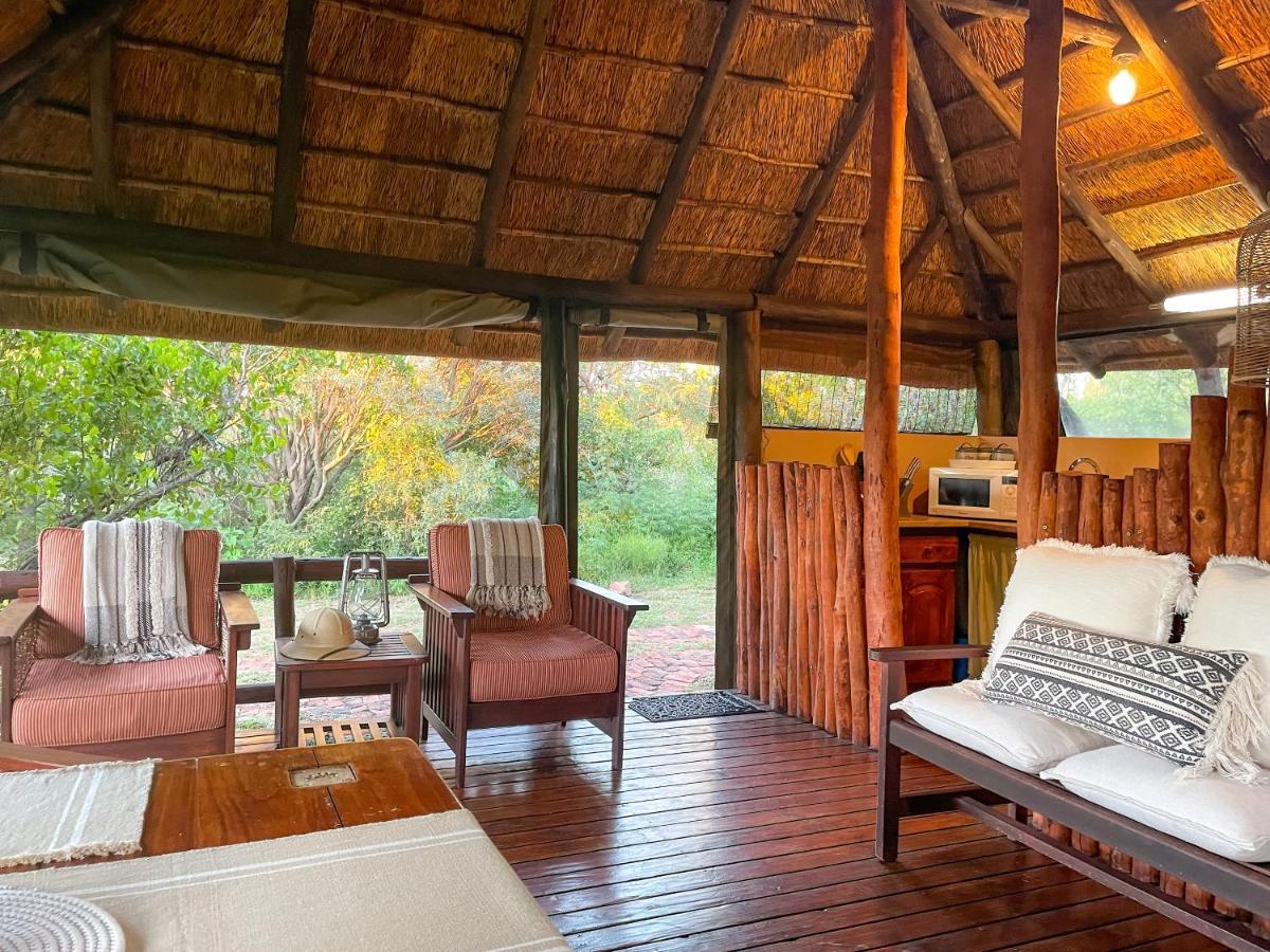 Ikhaya Lamadube Game Lodge Klipdrift Exteriör bild