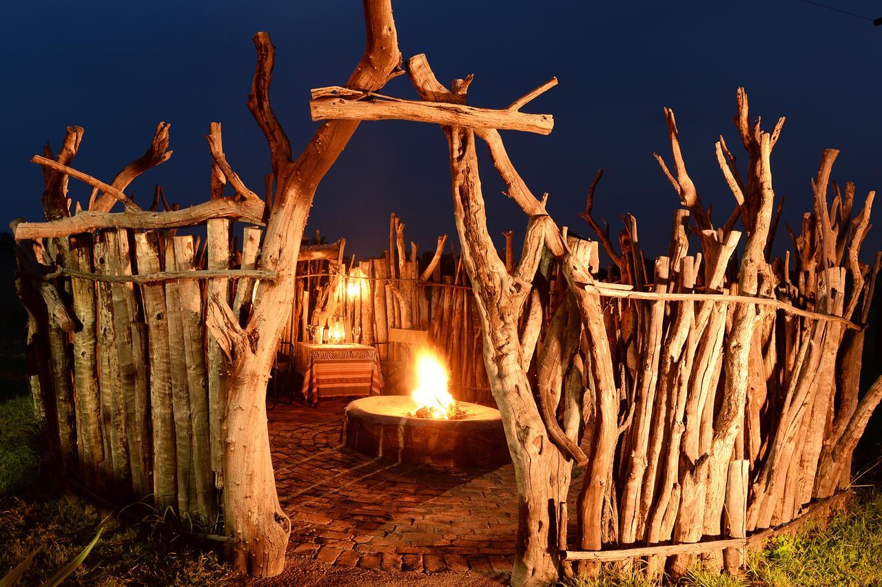 Ikhaya Lamadube Game Lodge Klipdrift Exteriör bild
